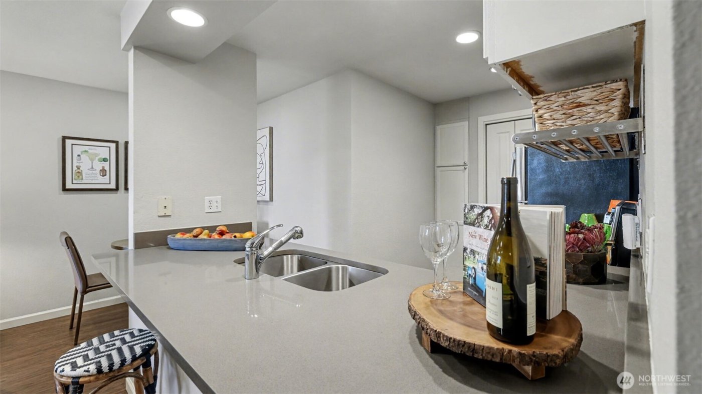 4116 58th Place SW #A, Seattle, WA 98116