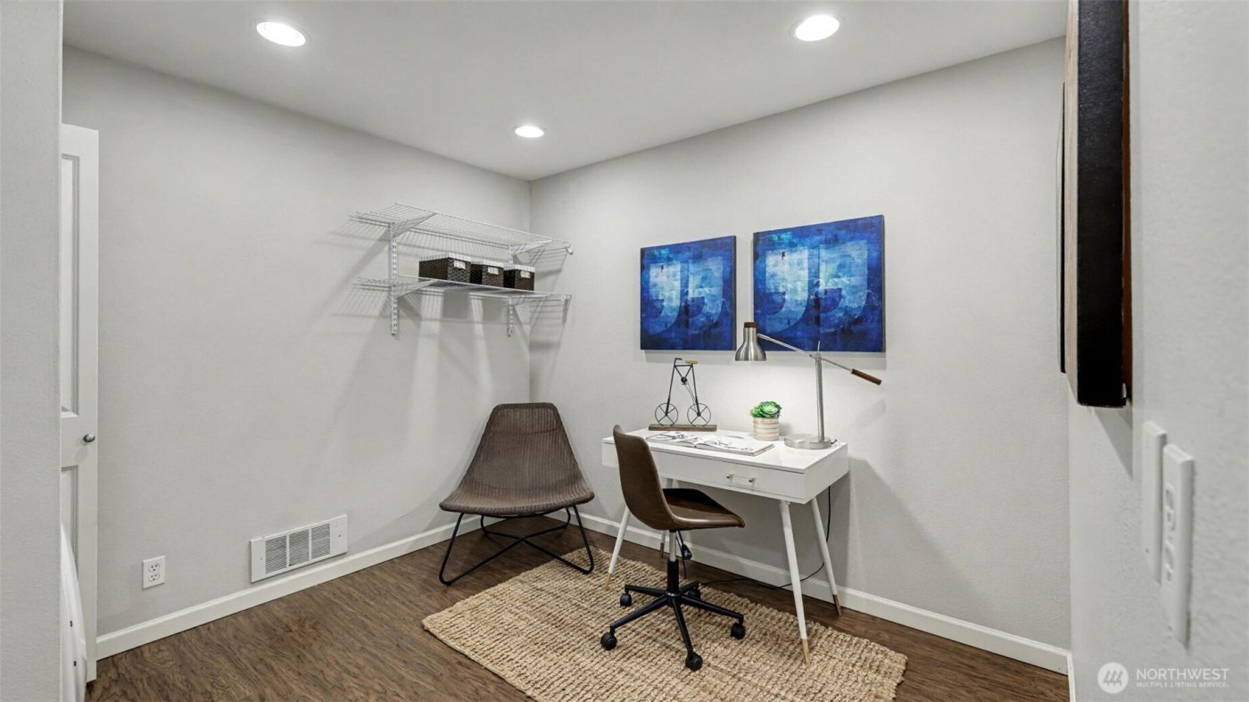 4116 58th Place SW #A, Seattle, WA 98116