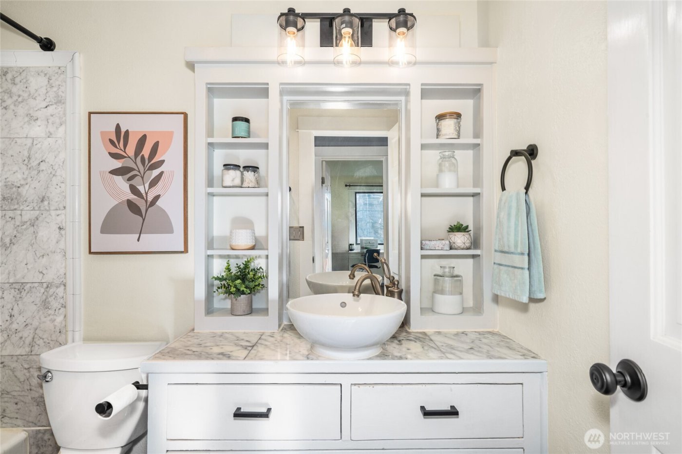 1400 NW 60th Street #202, Seattle, WA 98107