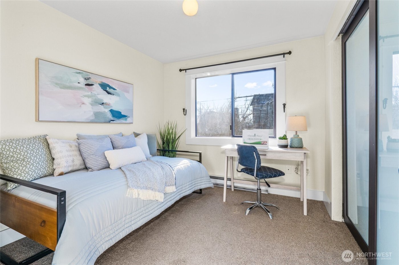 1400 NW 60th Street #202, Seattle, WA 98107