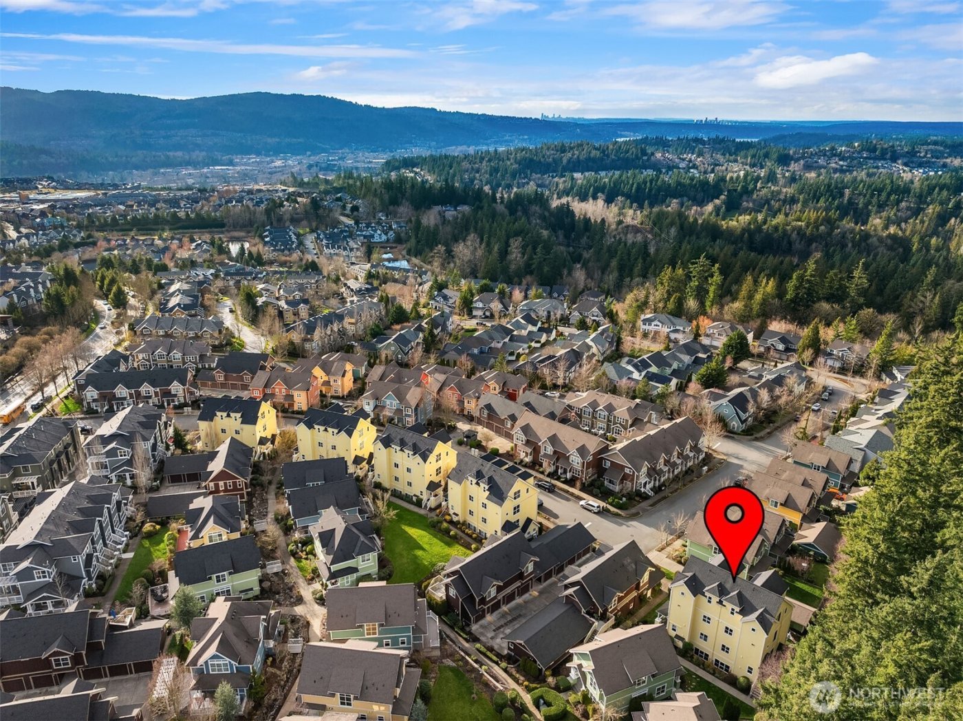 2012 NE Katsura Court #B, Issaquah, WA 98029