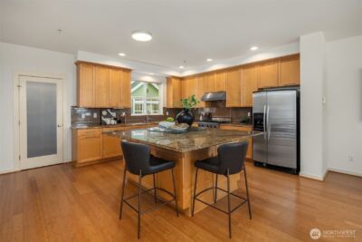 2012 NE Katsura Court #B, Issaquah, WA 98029 - Photo 8