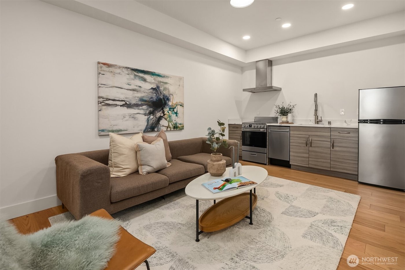 11909 90th Avenue NE, Kirkland, WA 98034