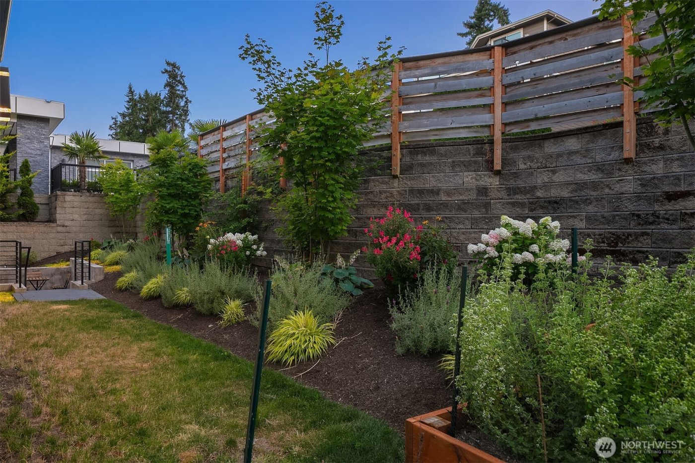 11909 90th Avenue NE, Kirkland, WA 98034