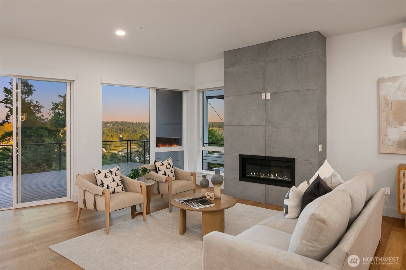 11909 90th Avenue NE, Kirkland, WA 98034