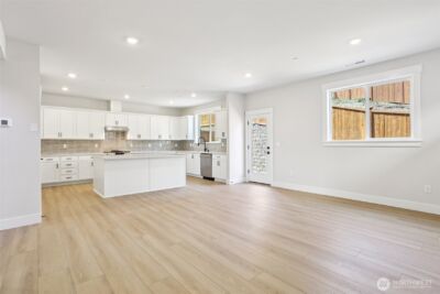 326 182ND Place SE, Bothell, WA 98012 - Photo 10