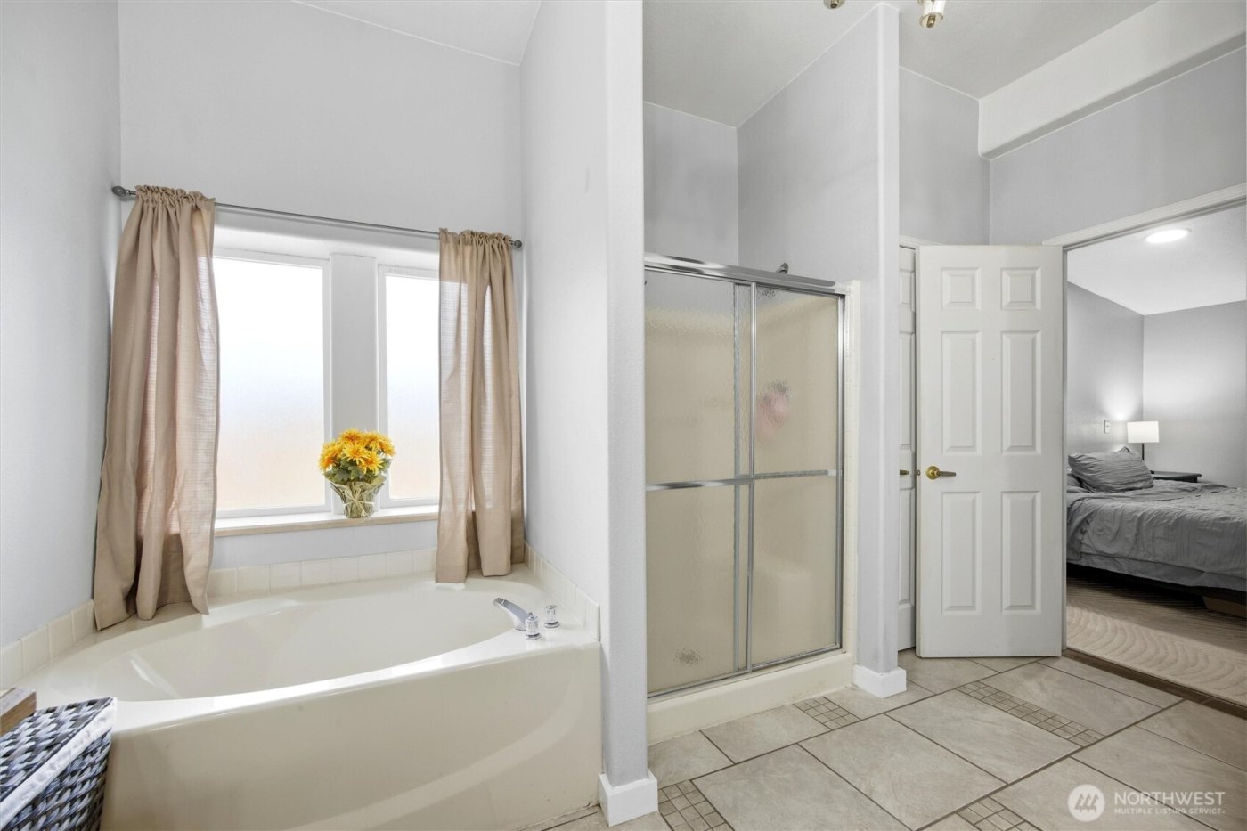 909 S Gum Street , Kennewick, WA 99336