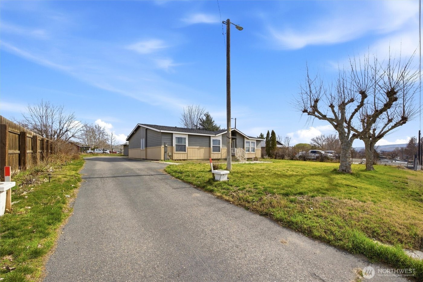 909 S Gum Street , Kennewick, WA 99336