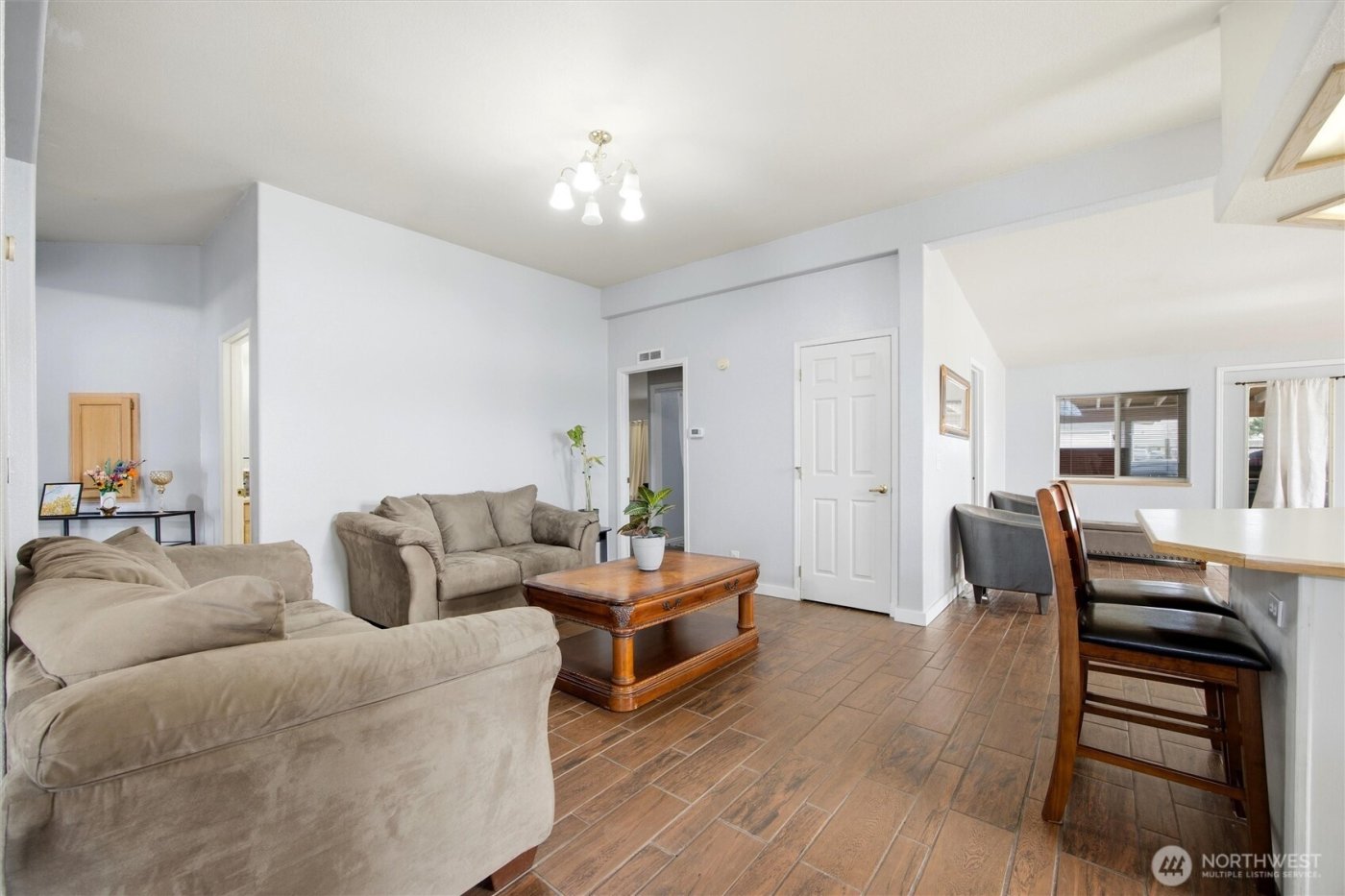 909 S Gum Street , Kennewick, WA 99336