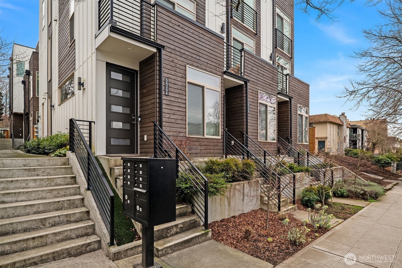 5616 California Avenue SW #C, Seattle, WA 98136