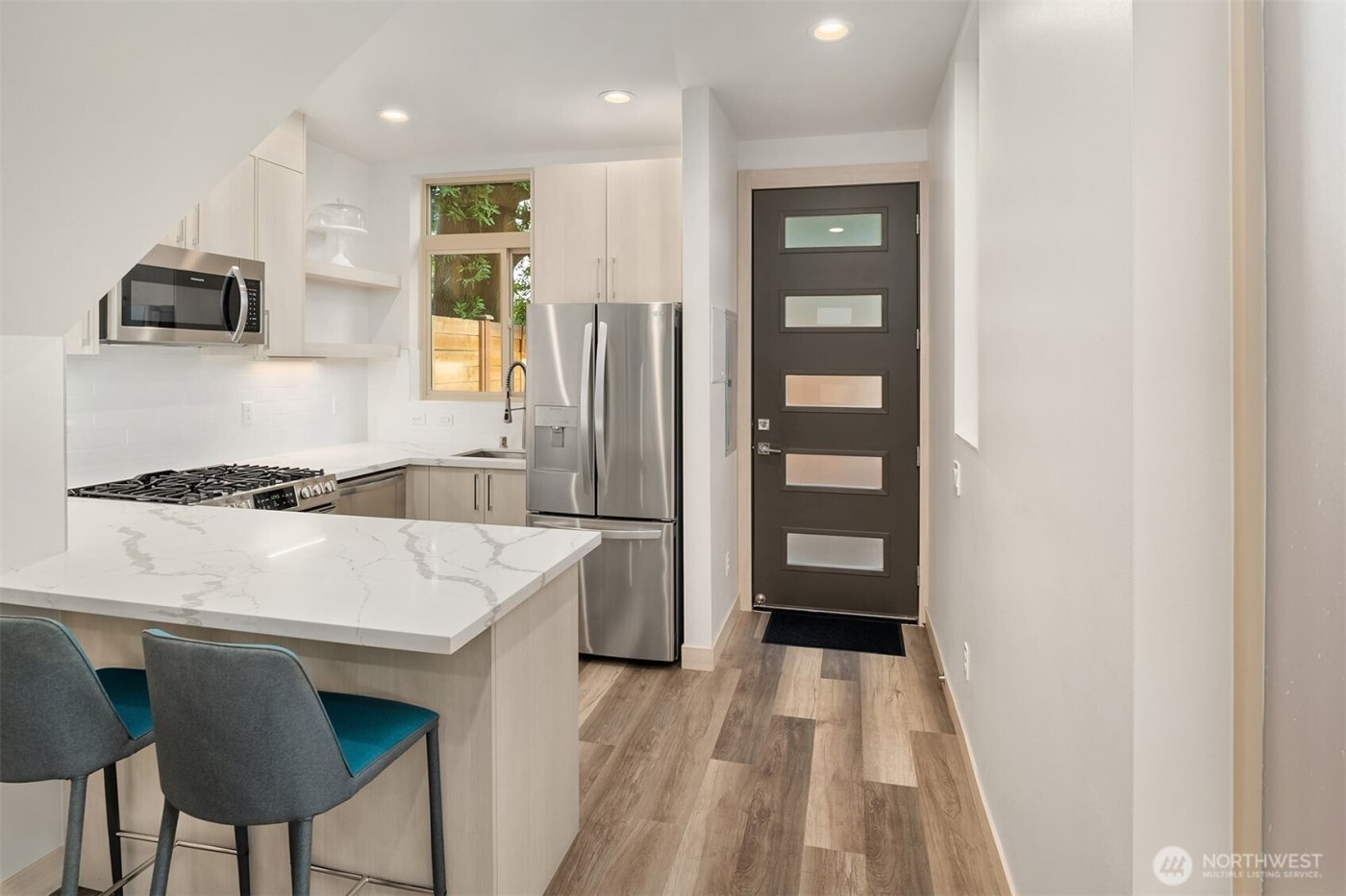 5616 California Avenue SW #C, Seattle, WA 98136