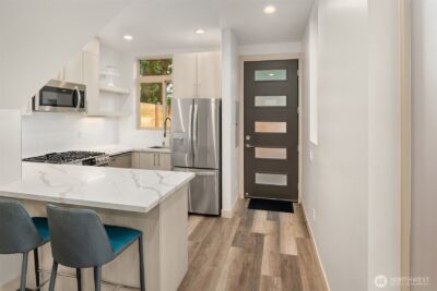 5616 California Avenue SW #C, Seattle, WA 98136 - Photo 7