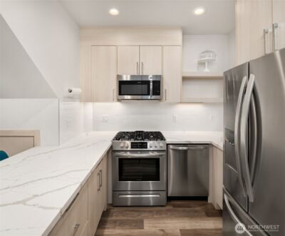 5616 California Avenue SW #C, Seattle, WA 98136 - Photo 9