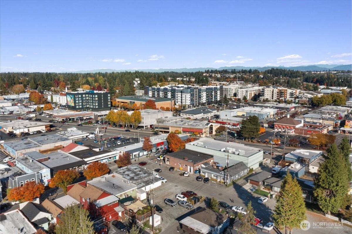 15212 9th Avenue SW, Burien, WA 98166