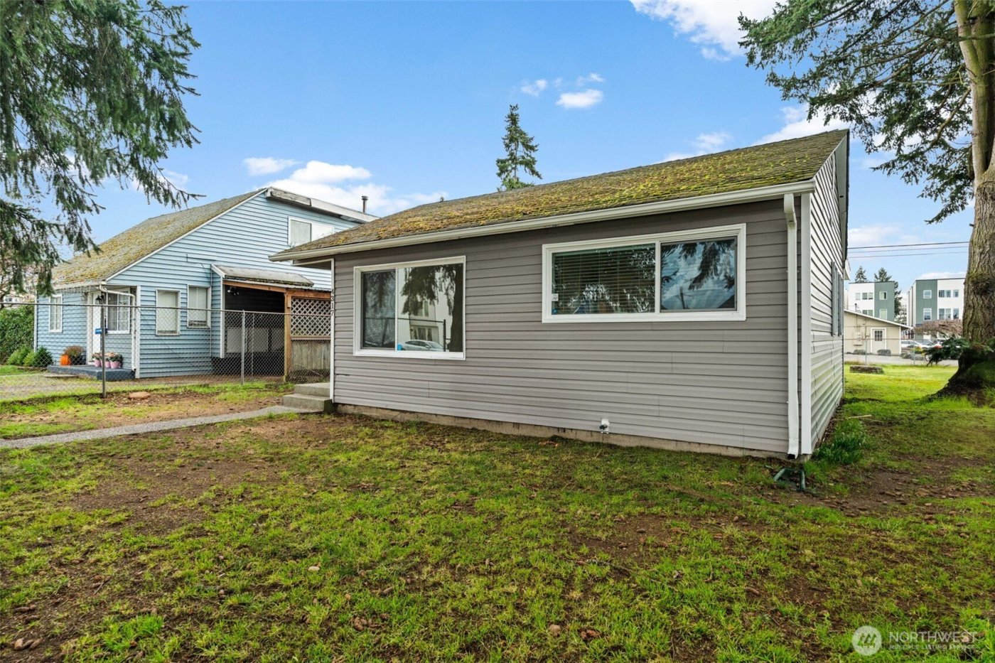 4317 S Lawrence Street , Tacoma, WA 98409-5521