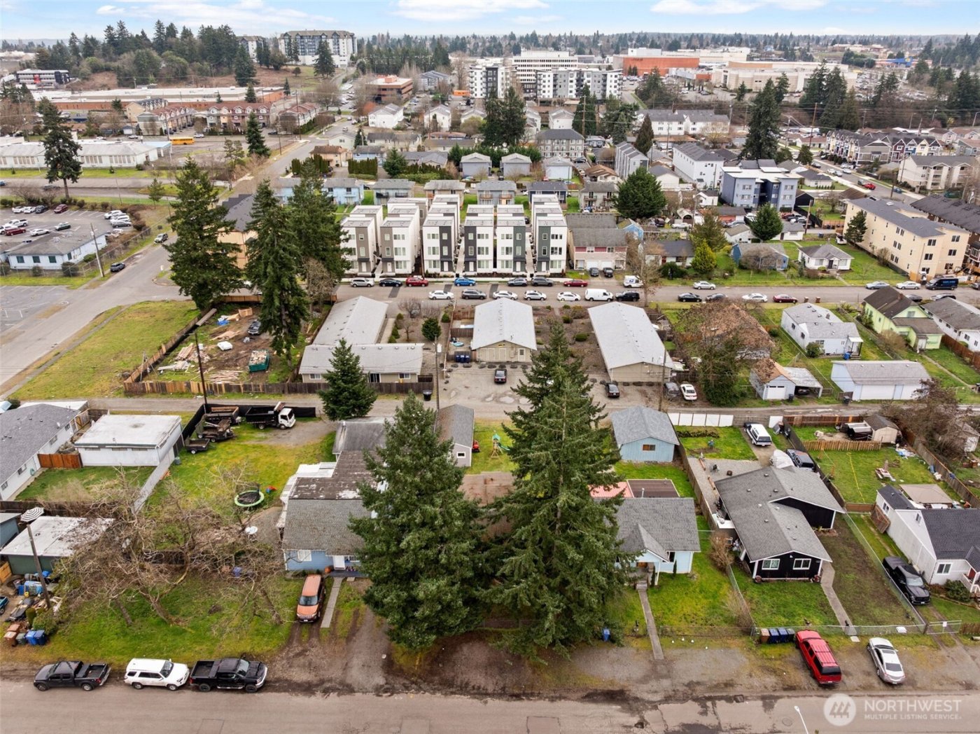 4317 S Lawrence Street , Tacoma, WA 98409-5521