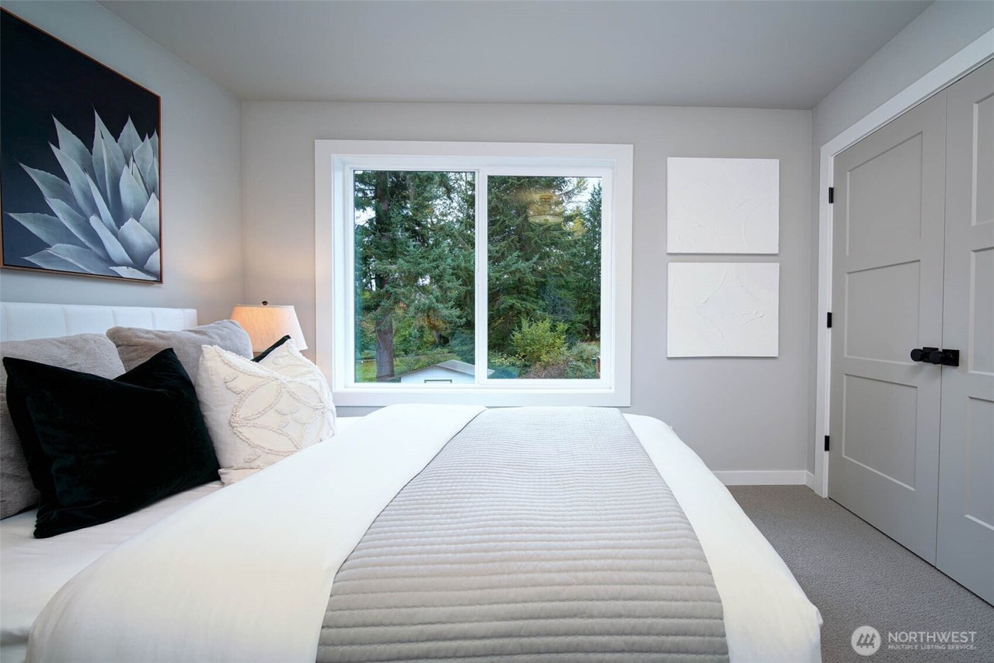 12812 NE 65th Lane , Kirkland, WA 98033