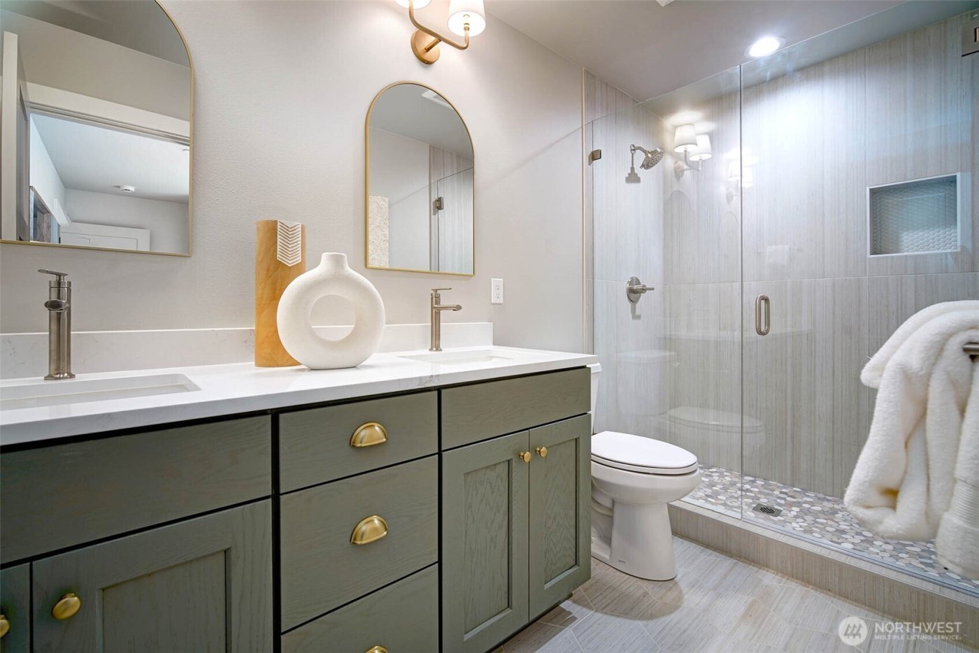 12812 NE 65th Lane , Kirkland, WA 98033