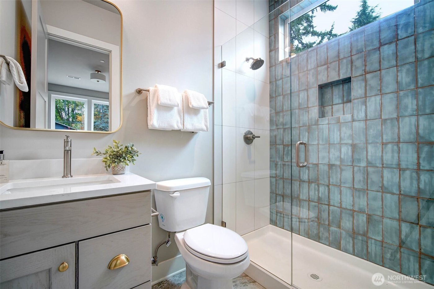 12812 NE 65th Lane , Kirkland, WA 98033