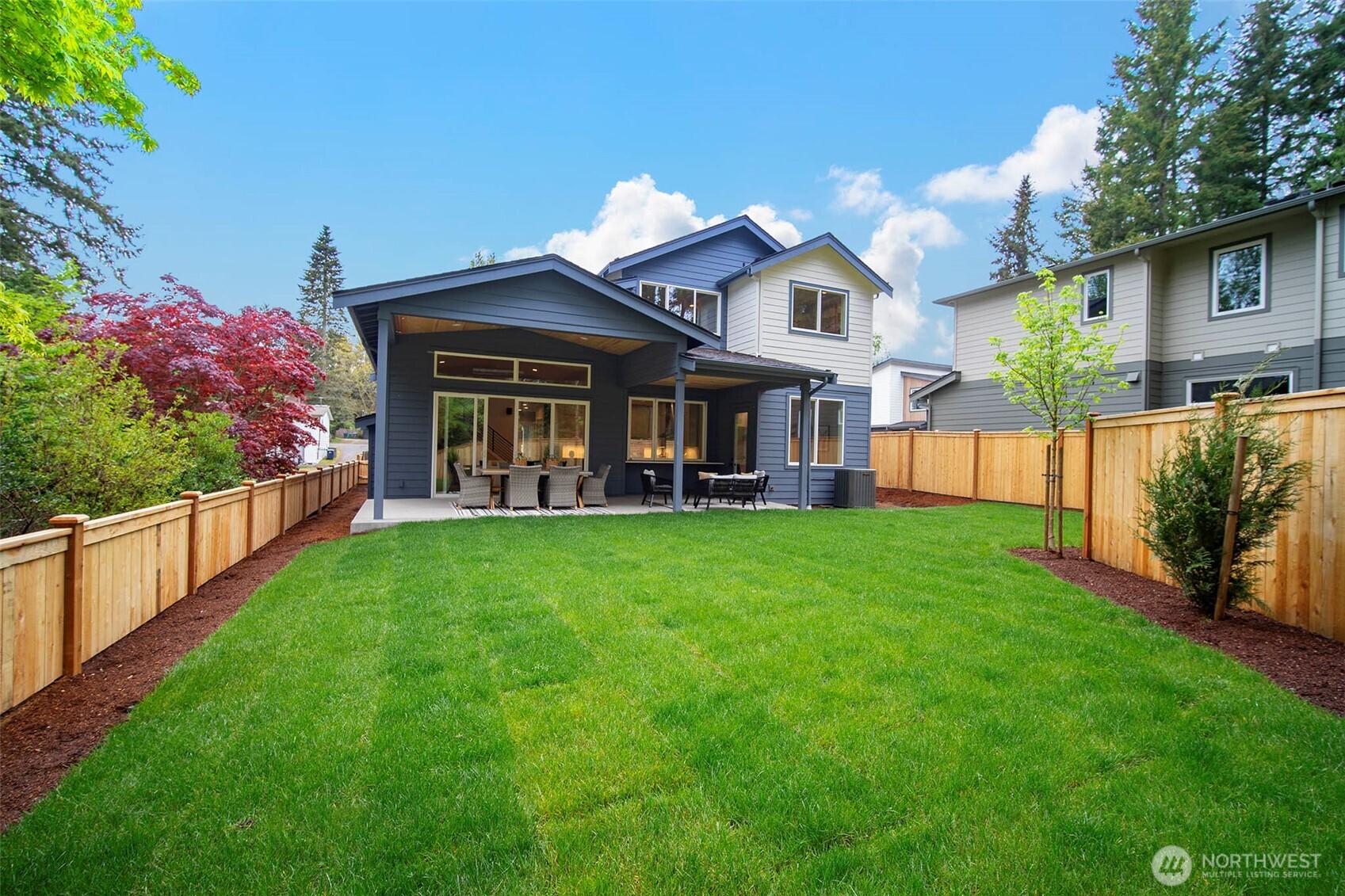 12812 NE 65th Lane , Kirkland, WA 98033