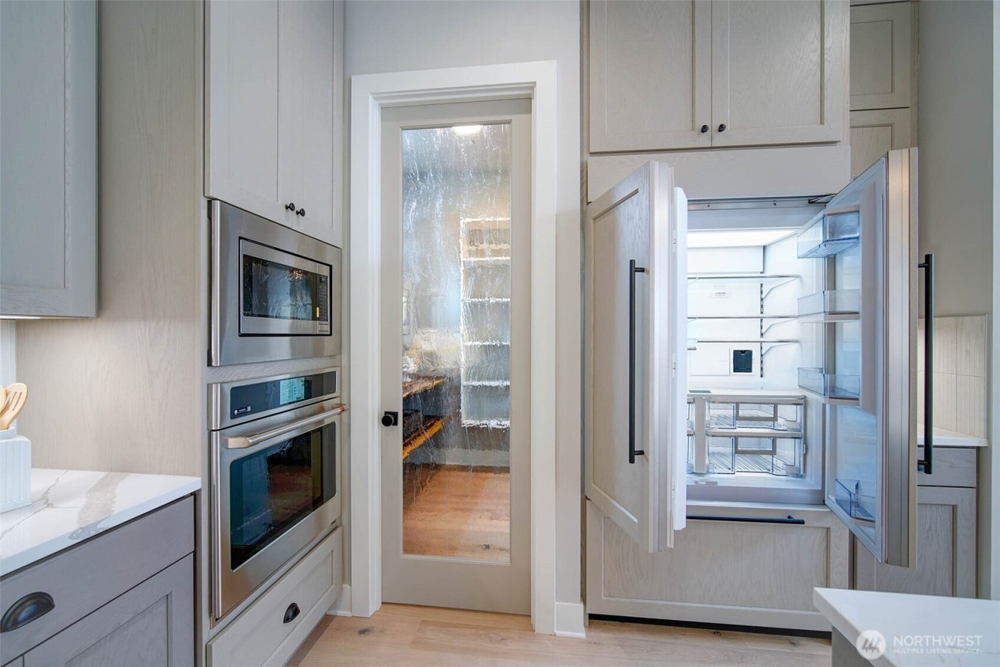 12812 NE 65th Lane , Kirkland, WA 98033