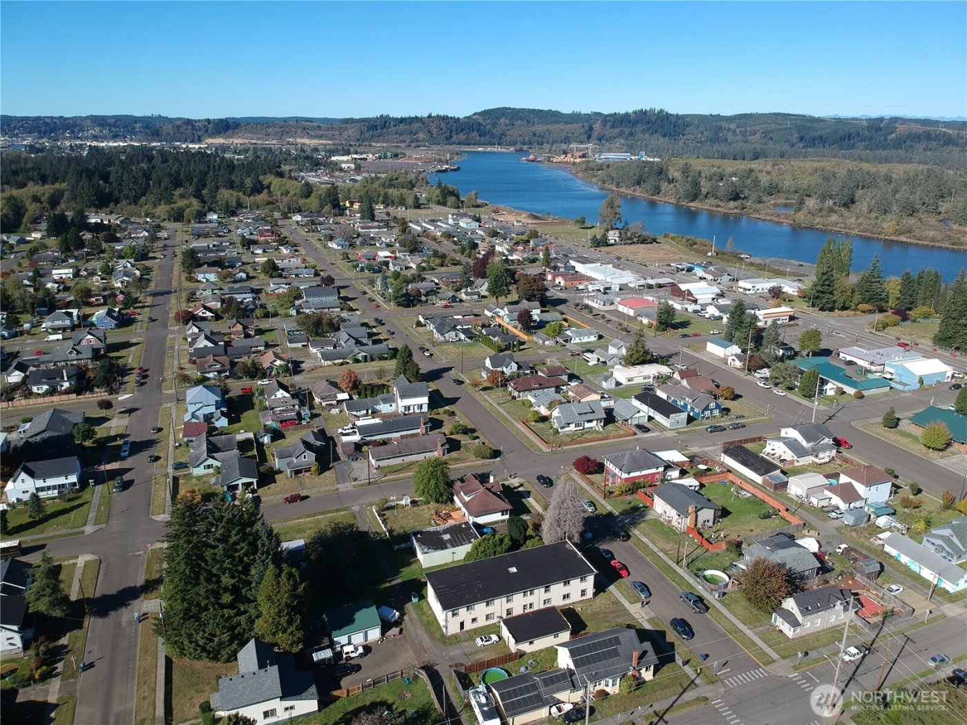 1320 3rd Street , Cosmopolis, WA 98537