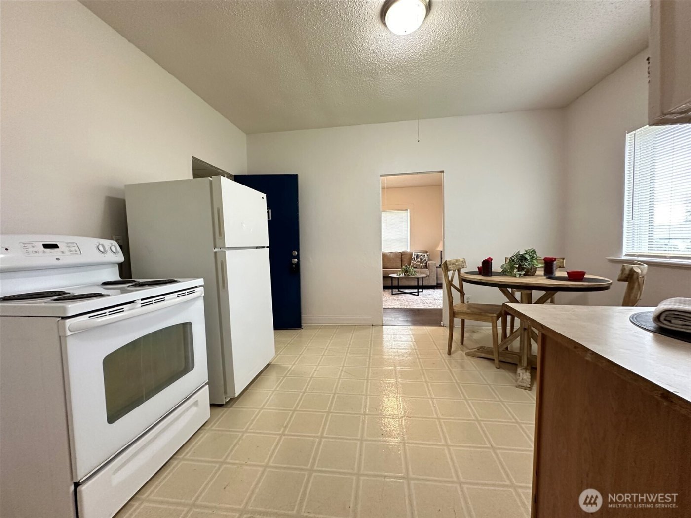 1320 3rd Street , Cosmopolis, WA 98537