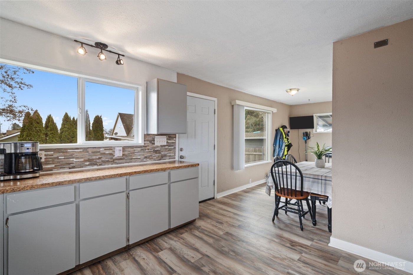 602 Burcham Street , Kelso, WA 98626