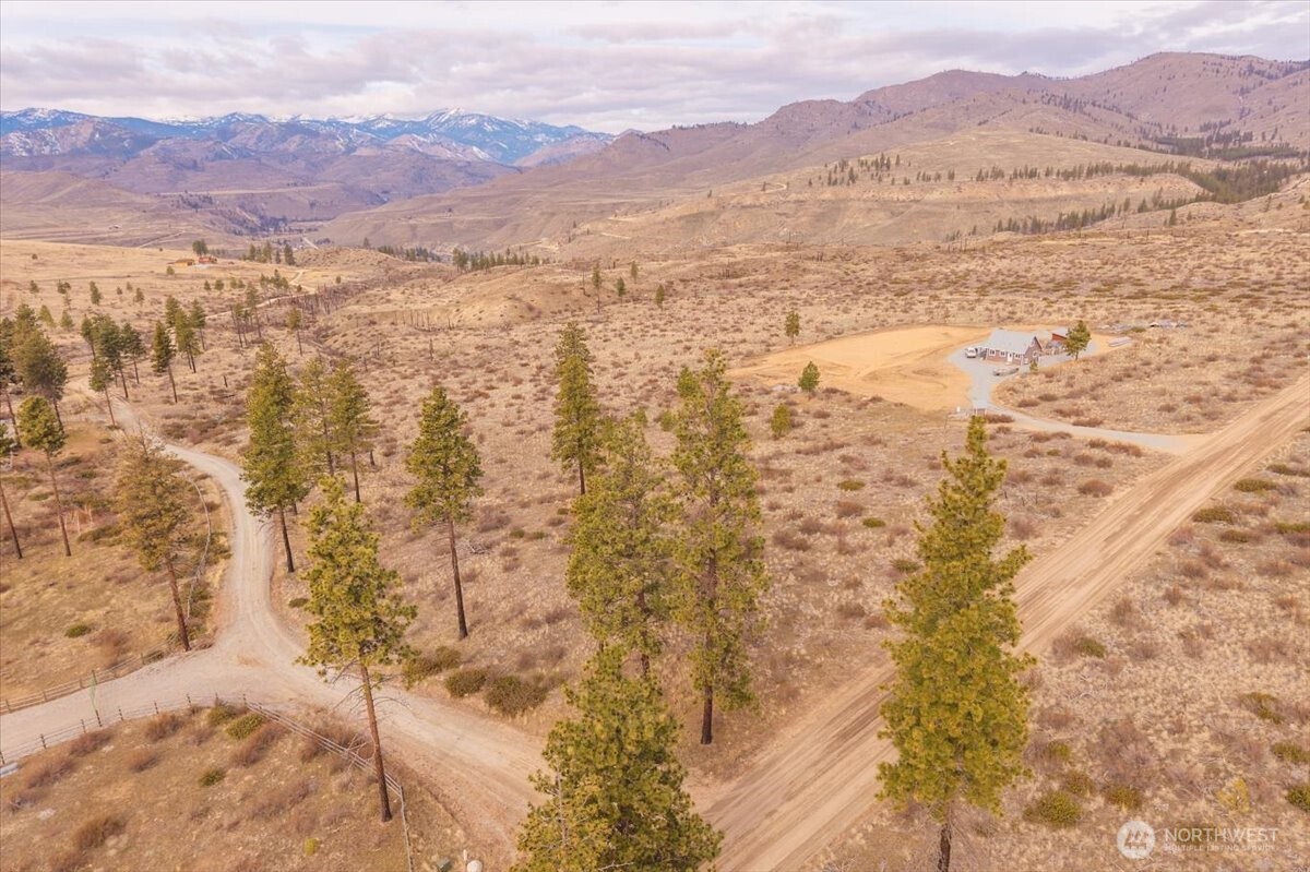 817 Bill Shaw Road , Methow, WA 98834