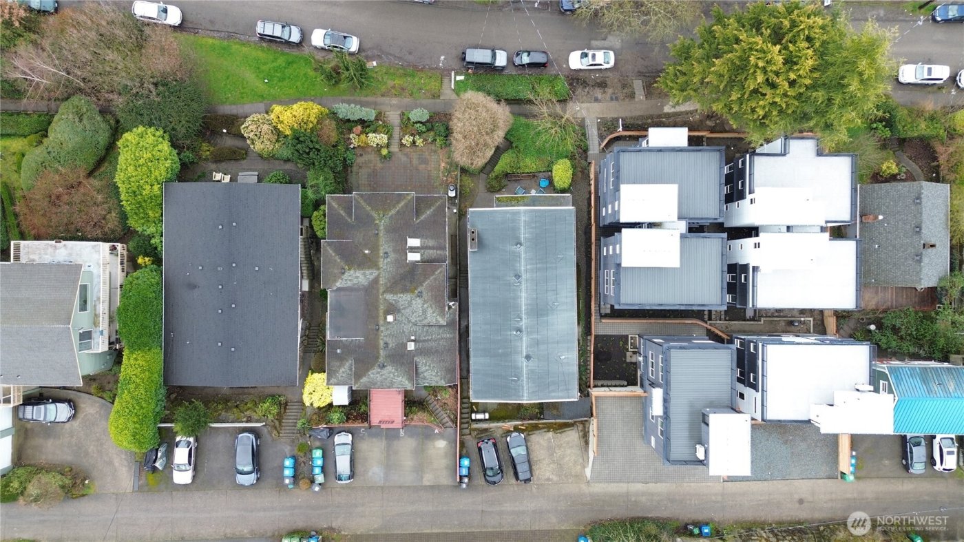 633 W Emerson Street , Seattle, WA 98119