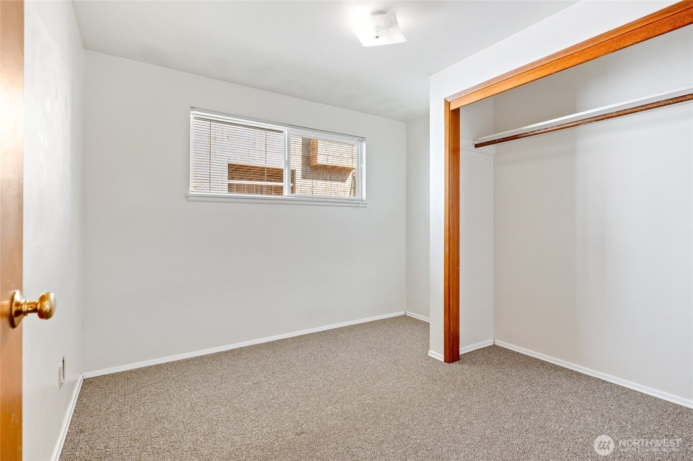 633 W Emerson Street , Seattle, WA 98119