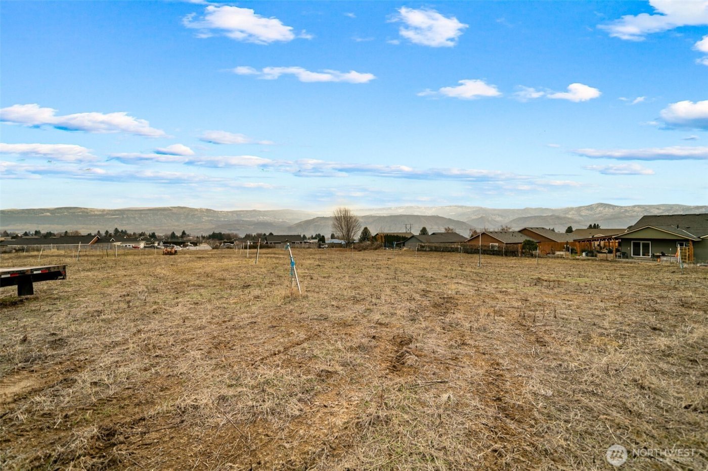 608 N Nester Court , East Wenatchee, WA 98802