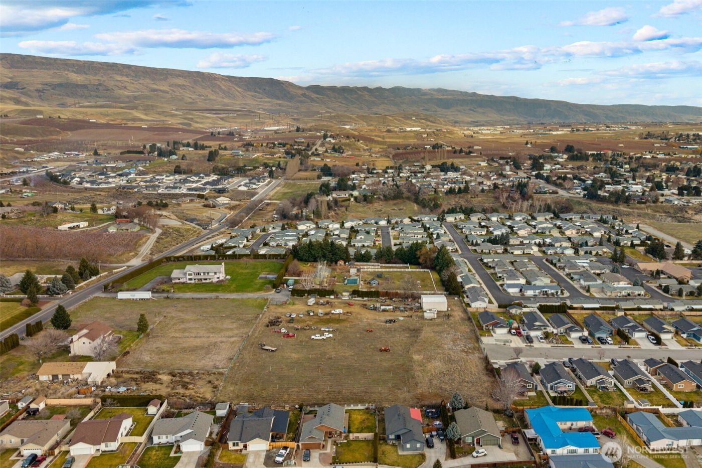 608 N Nester Court , East Wenatchee, WA 98802