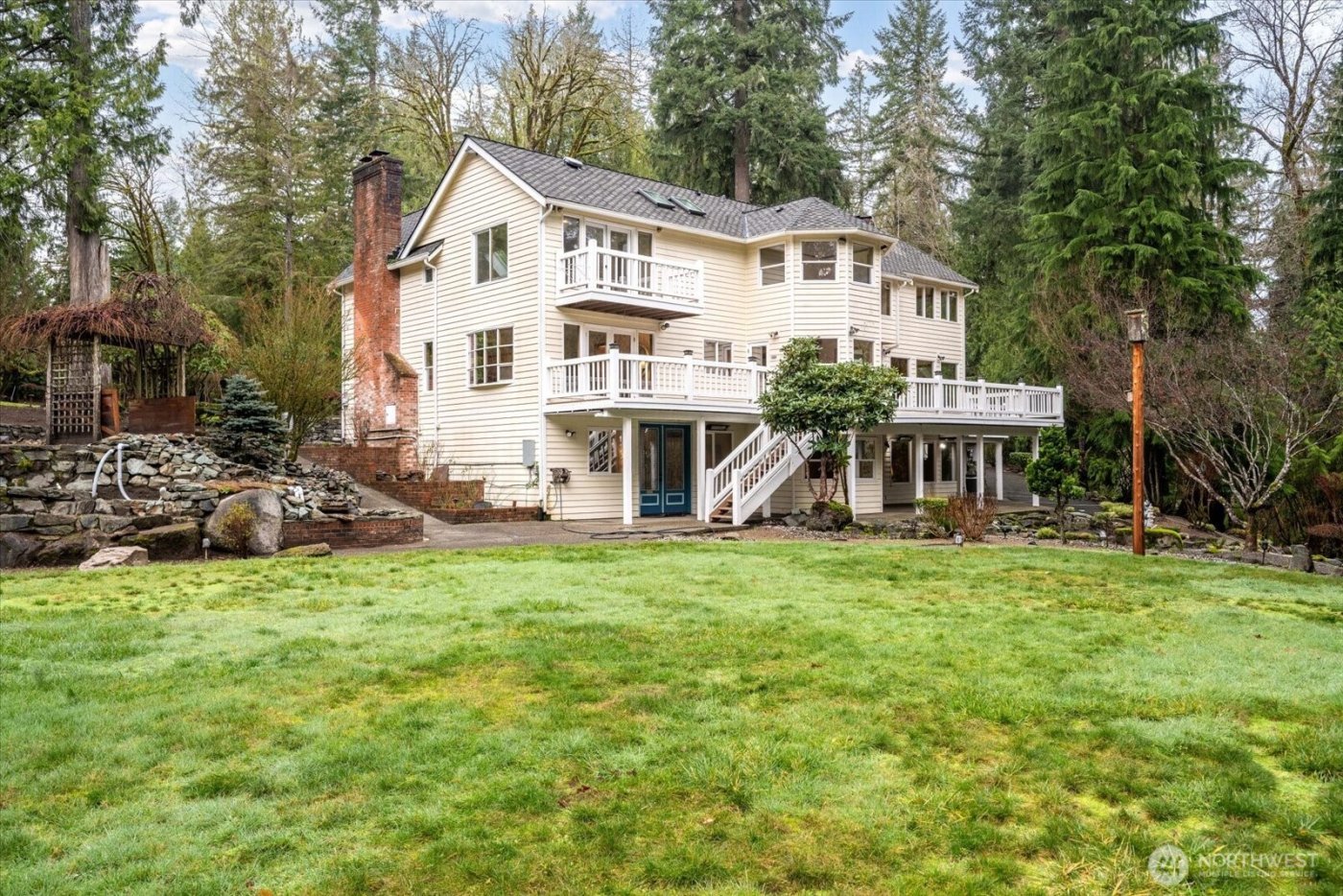 18400 228th Avenue NE, Woodinville, WA 98077