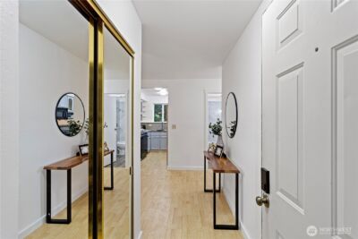 12003 100th Avenue NE #101, Kirkland, WA 98034