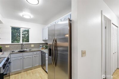 12003 100th Avenue NE #101, Kirkland, WA 98034 - Photo 11
