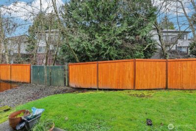 412 Center Road #A1, Everett, WA 98204 - Photo 20