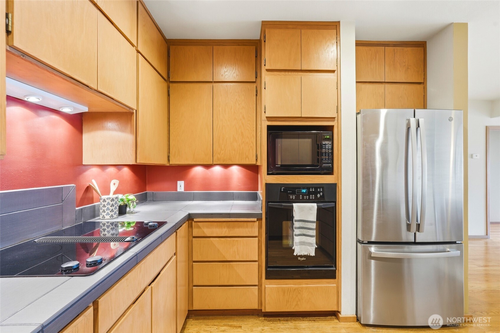 620 W Mercer Place #2B, Seattle, WA 98119