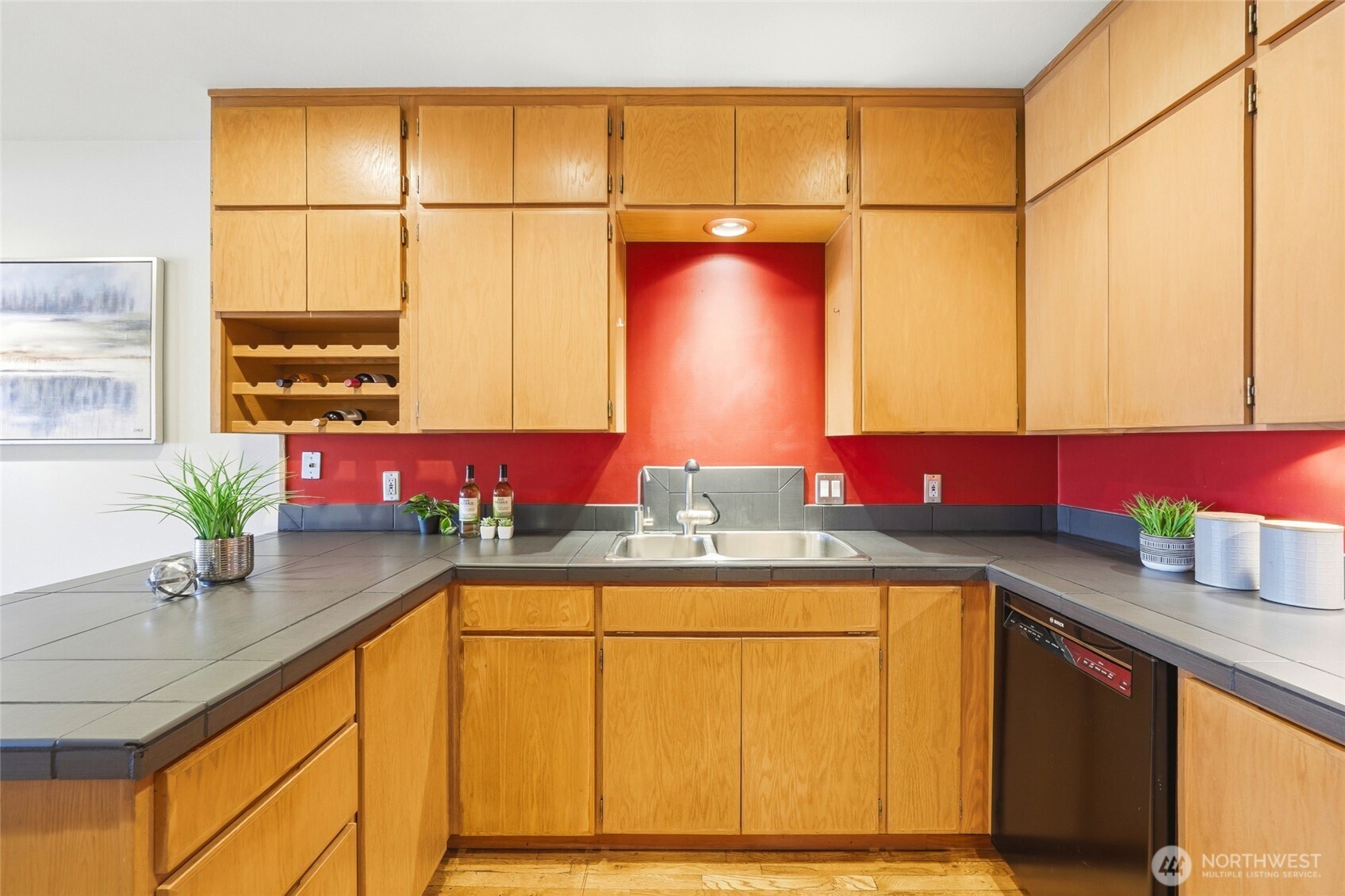 620 W Mercer Place #2B, Seattle, WA 98119