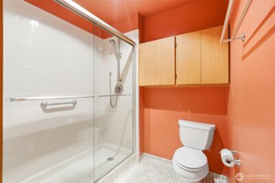 620 W Mercer Place #2B, Seattle, WA 98119 - Photo 24