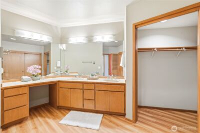 620 W Mercer Place #2B, Seattle, WA 98119 - Photo 25