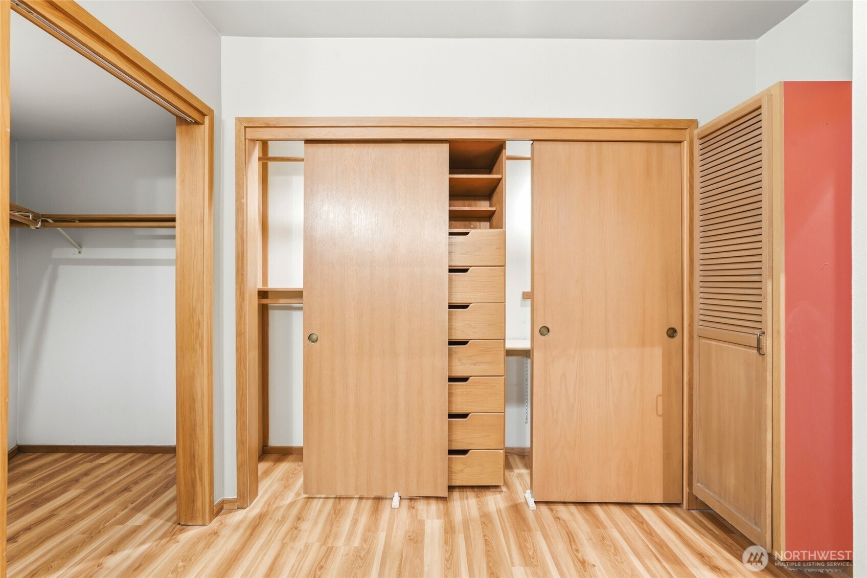 620 W Mercer Place #2B, Seattle, WA 98119