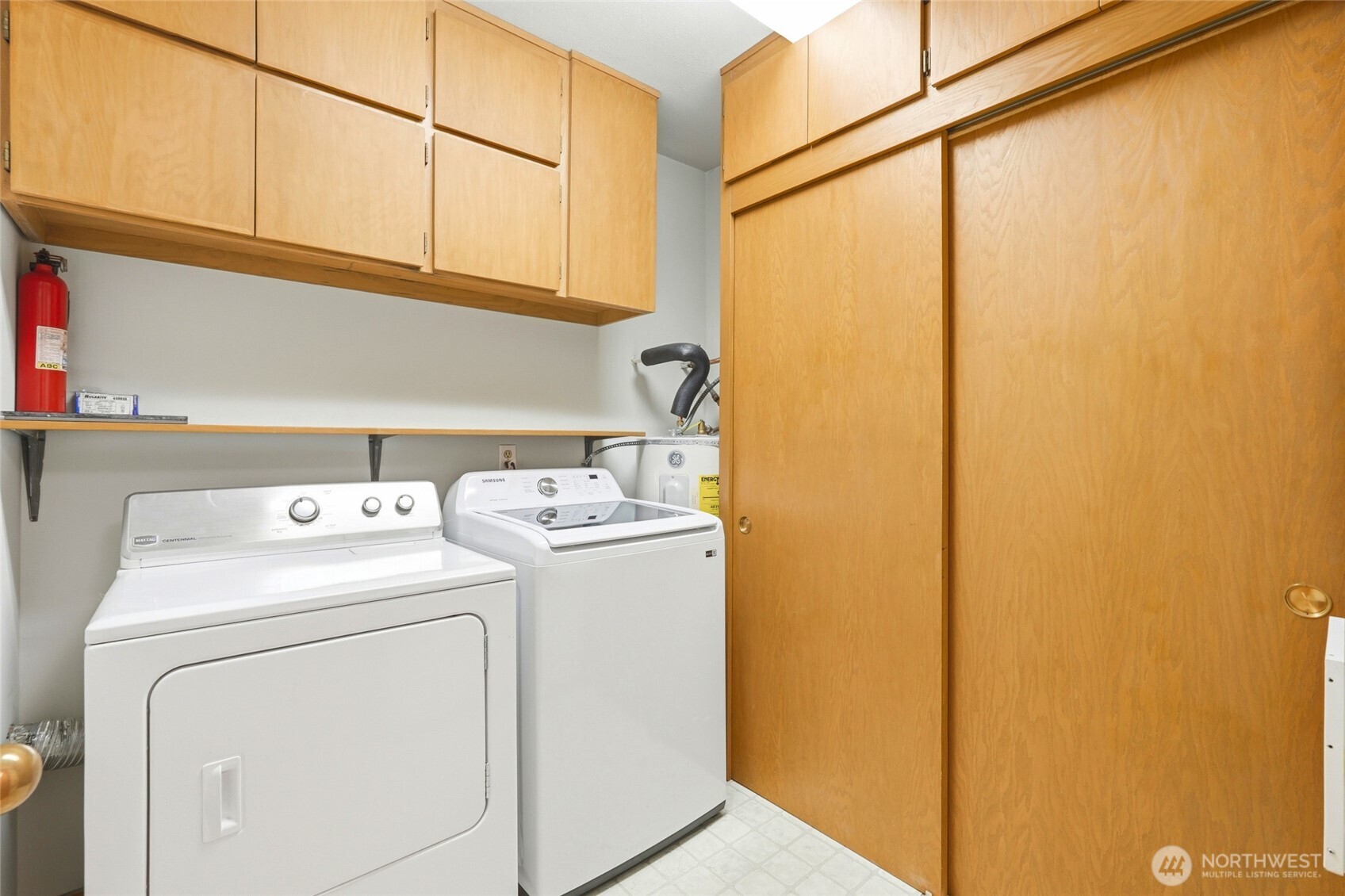 620 W Mercer Place #2B, Seattle, WA 98119