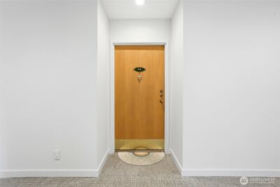 620 W Mercer Place #2B, Seattle, WA 98119 - Photo 7