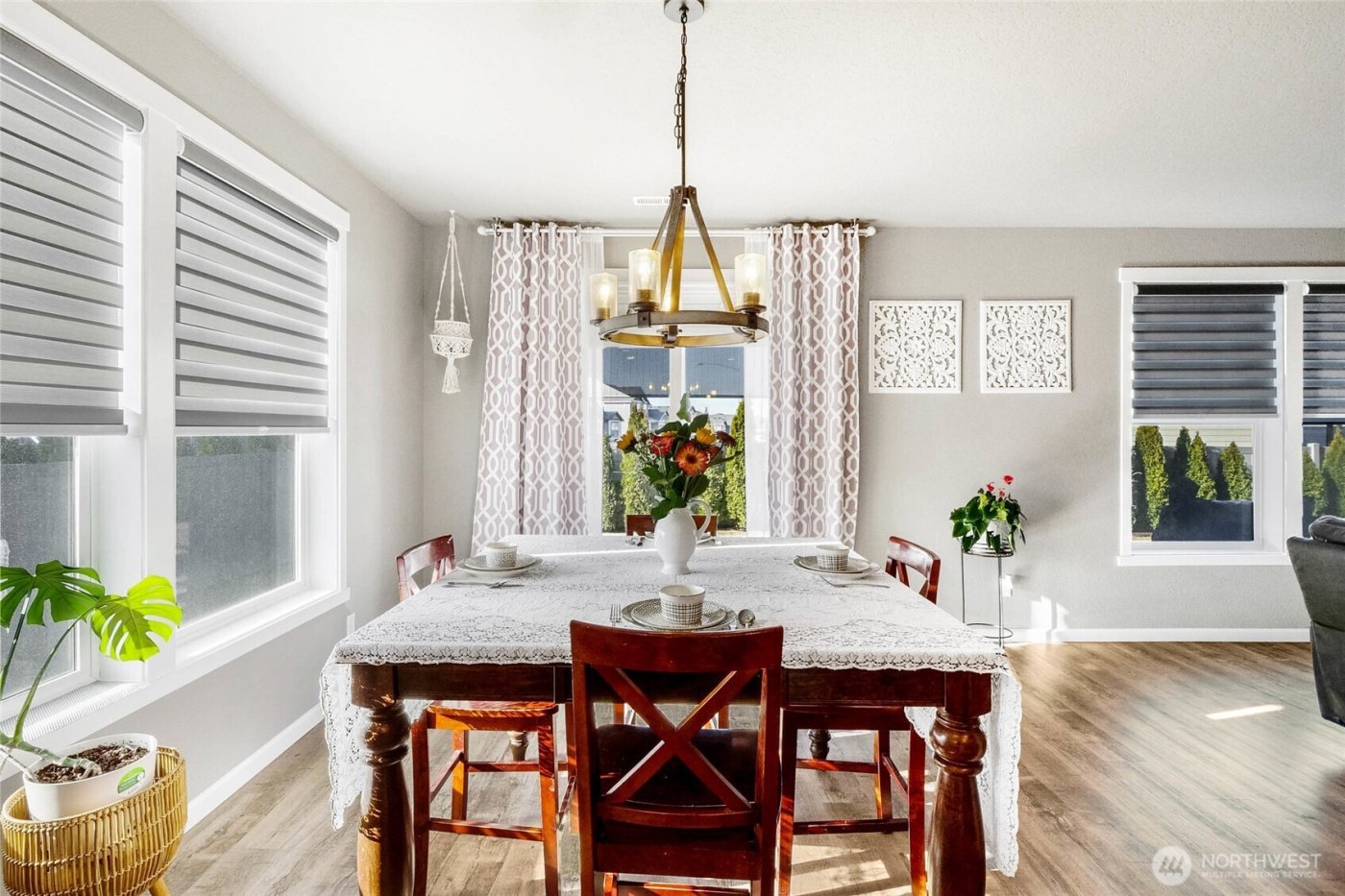 302 N Towhee Street , Moses Lake, WA 98837