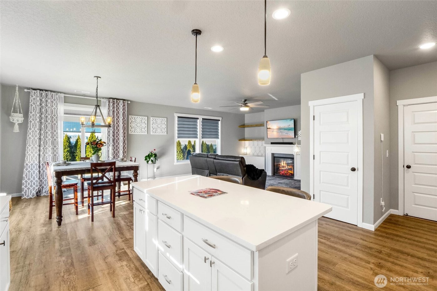 302 N Towhee Street , Moses Lake, WA 98837