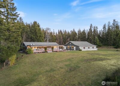 5540 SW Old Clifton Road , Port Orchard, WA 98367 - Photo 2