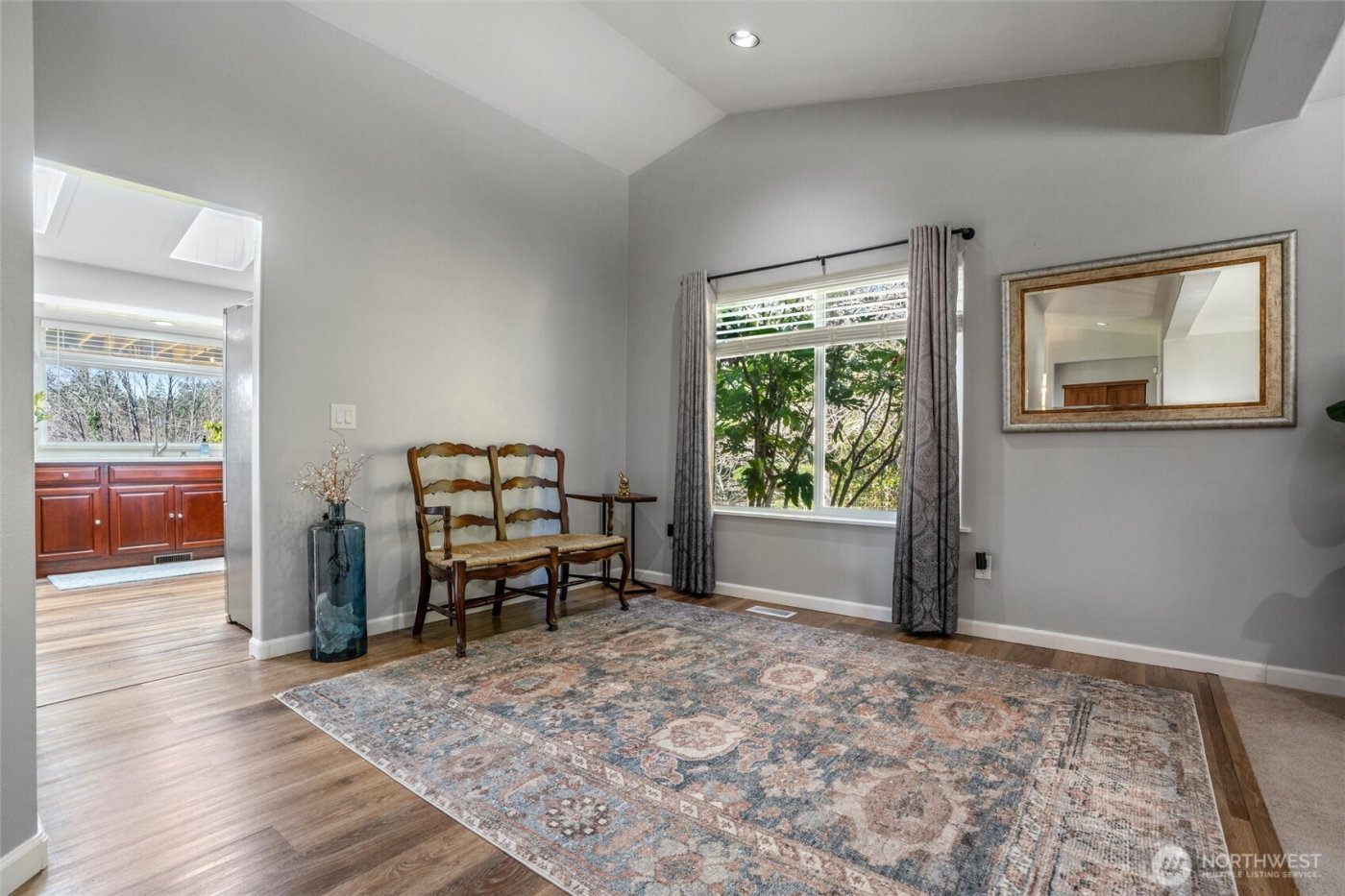 5540 SW Old Clifton Road , Port Orchard, WA 98367