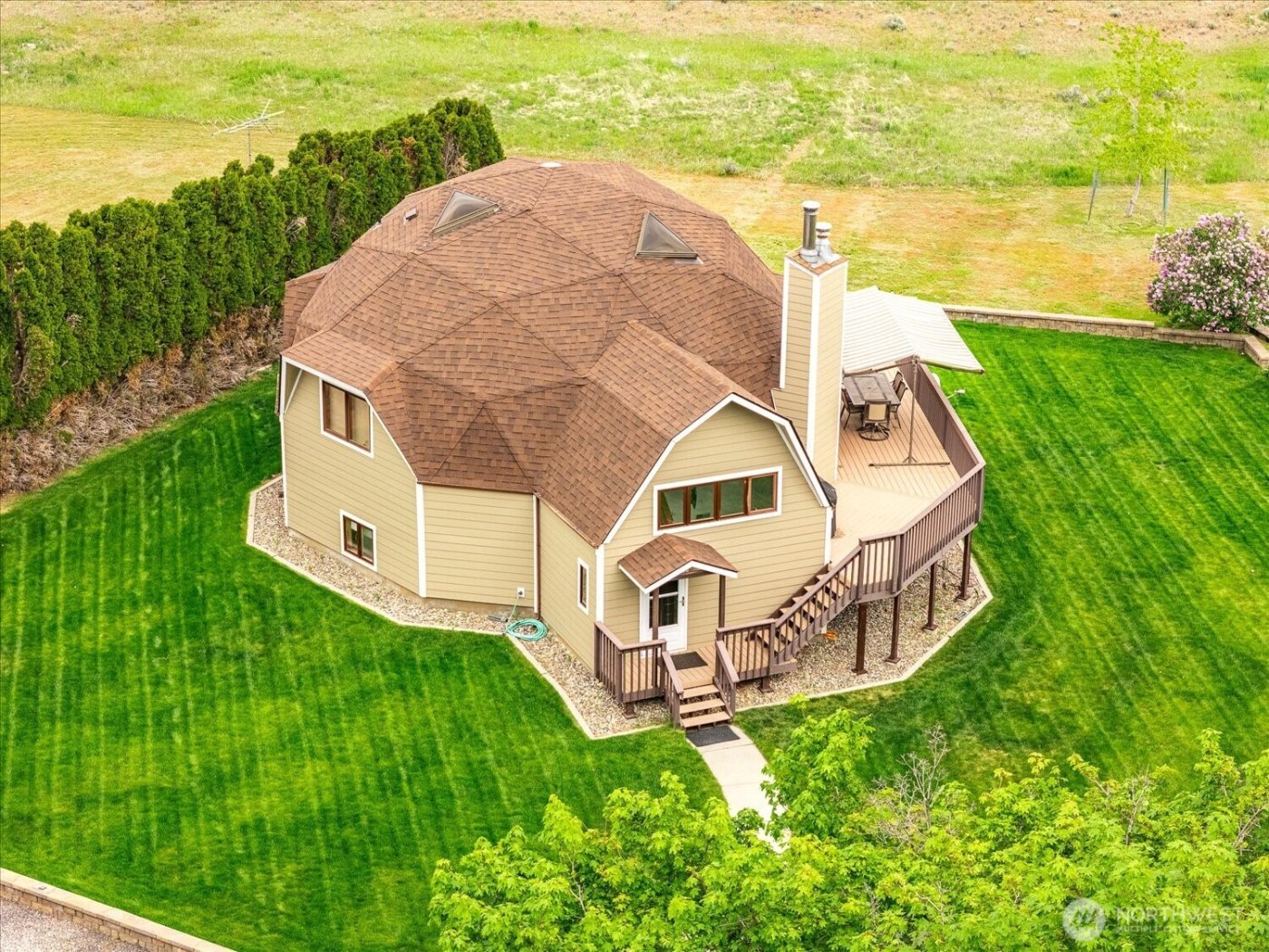 1470 State Route 174 , Grand Coulee, WA 99133