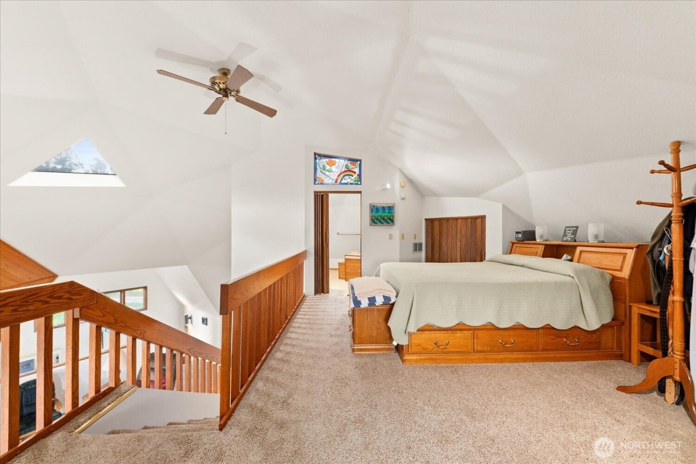 1470 State Route 174 , Grand Coulee, WA 99133